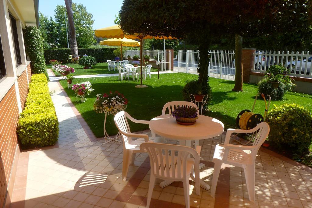 Hotel Versilia Lido di Camaiore Eksteriør bilde
