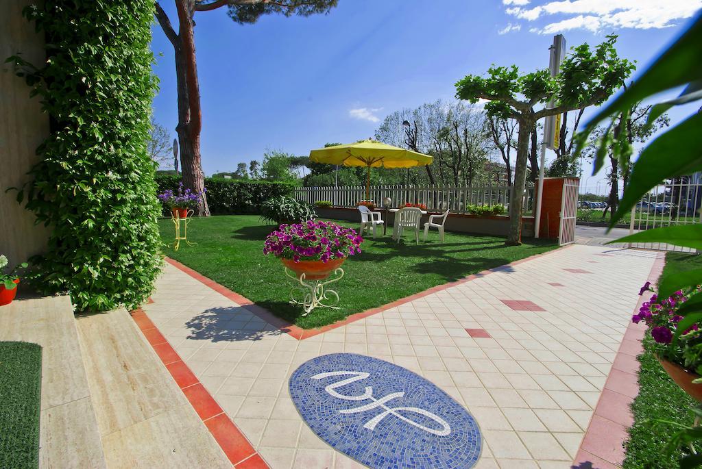 Hotel Versilia Lido di Camaiore Eksteriør bilde