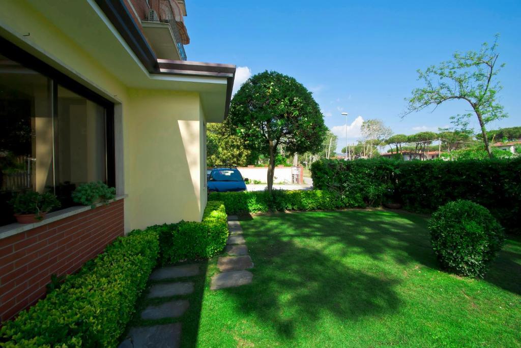 Hotel Versilia Lido di Camaiore Eksteriør bilde