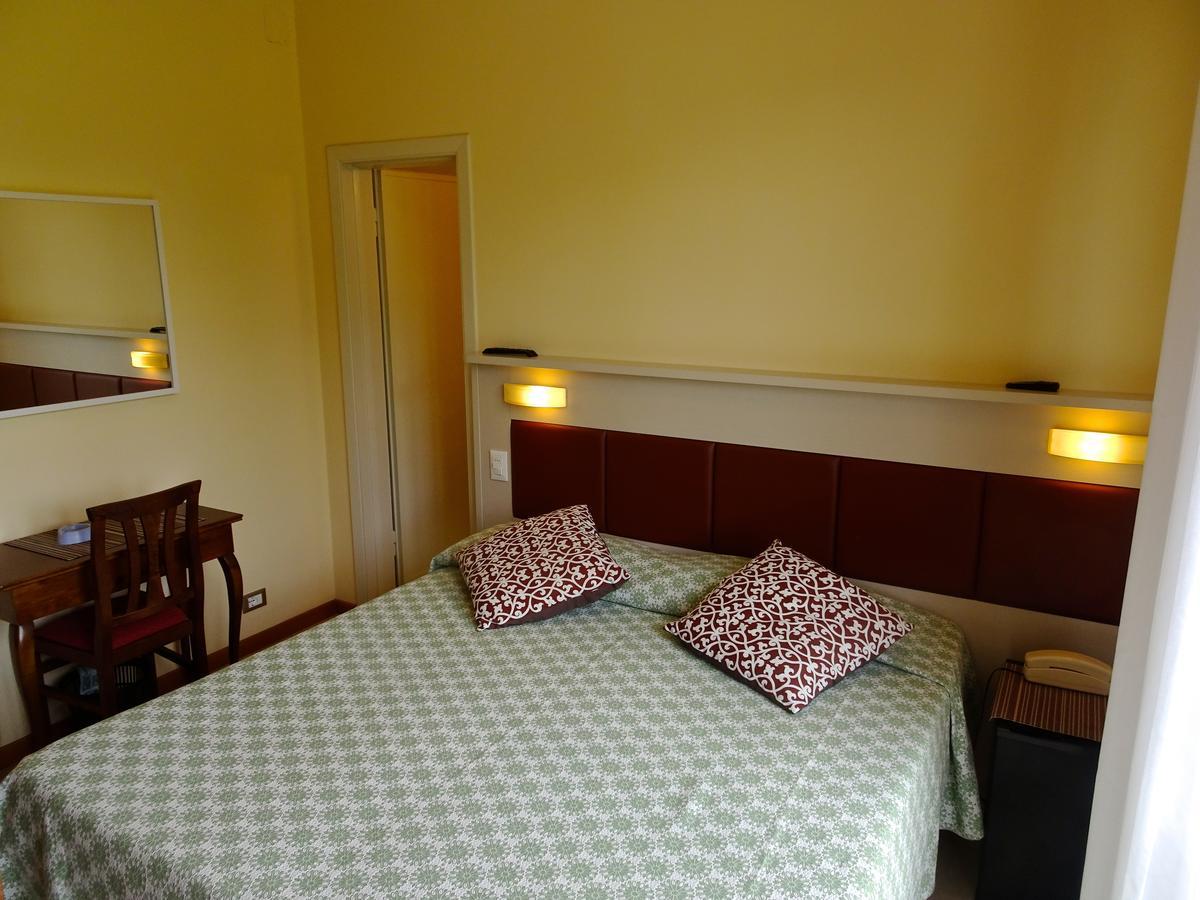 Hotel Versilia Lido di Camaiore Eksteriør bilde